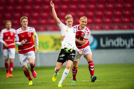 Kalmars Sebastian Starke-Hedlund och Örebros Karl Holmberg