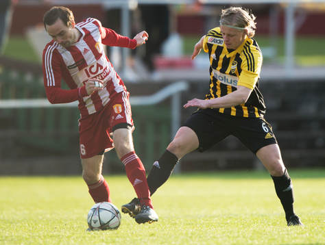 IFK Hässleholms Philip Bengtsson i matchen i division 2