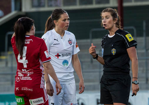 Piteås Josefin Johansson och Rosengårds Sara Björk