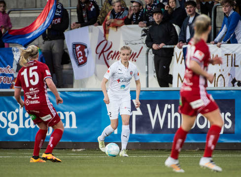 Rosengårds Nina Frausing Pedersen mot Piteås Ellen