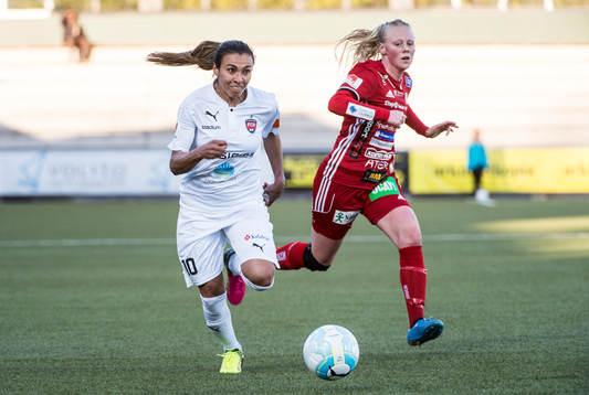 Rosengårds Marta Viera Da Silva mot Piteås Elin Bragnum
