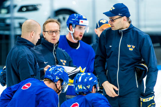 Förbundskapten Pär Mårts och assisterande tränare Peter