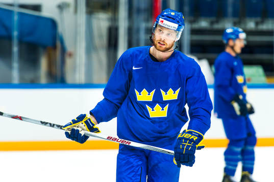 Adam Larsson