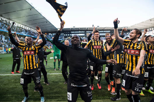 Häckens Mohammed Abubakari, John Owoeri och Simon Sandberg