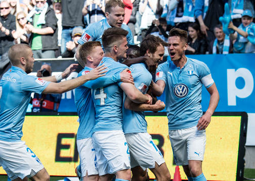 Malmö FFs Markus Rosenberg och lagkamraterna jublar åt