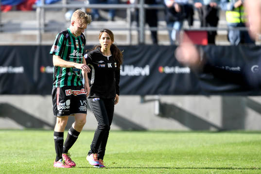 Varbergs Erik Lund får utgå skadad