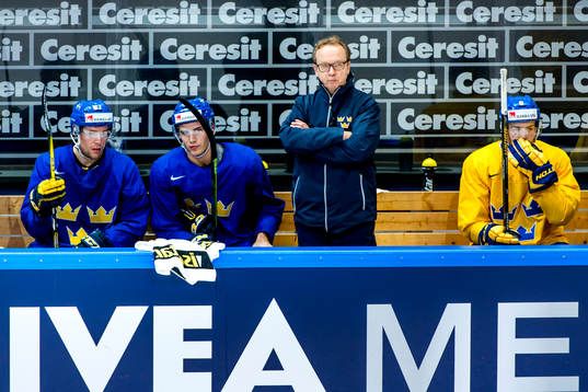 Förbundskapten Pär Mårts i båset