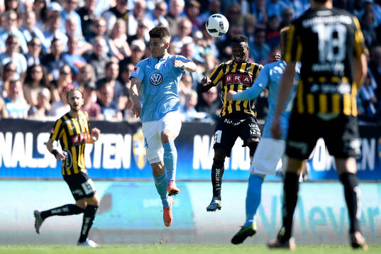 Häckens Mohammed Abubakari och Malmö FFs Vidar Örn