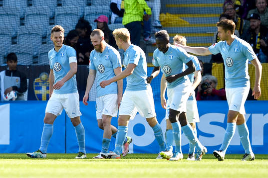 Malmö FFs Markus Rosenberg jublar med lagkamraterna