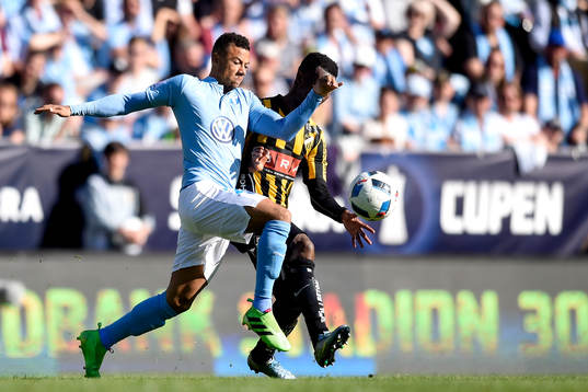 Malmö FFs Tobias Sana och Häckens Mohammed Abubakari