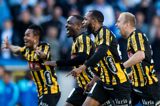 Häckens Nasiru Mohammed, John Owoeri, René Makondele och