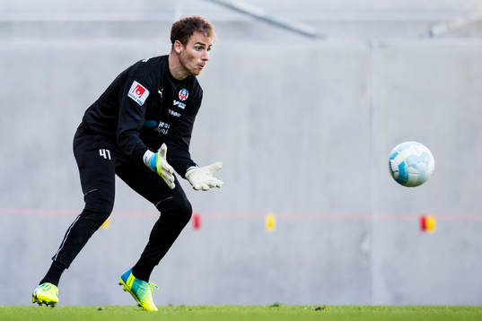 Målvakt Tomer Chencinski