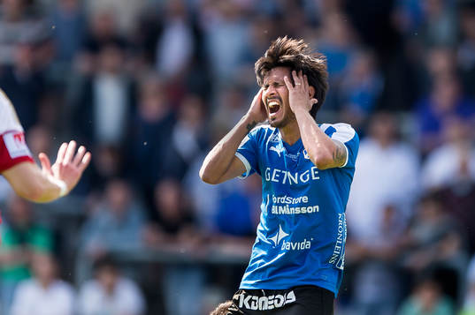 Halmstads Antonio Rojas har ont
