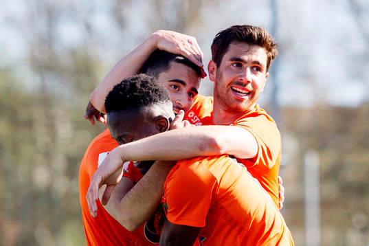 Athletics Sasa Matic, Mohamed Buya Tugay och Carlos Gaete