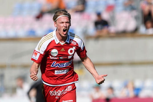 Degerfors Hampus Zackrisson jublar