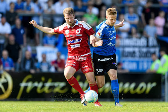 Degerfors Christoffer Wiktorsson och Halmstads Alexander