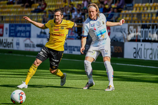 Elfsborgs Emir Bajrami och Gefles Anders Bååth