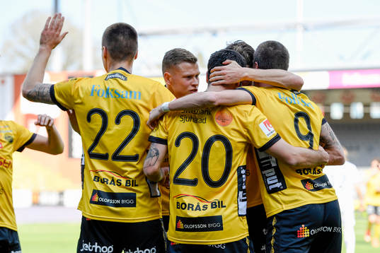 Elfsborgs Lasse Nilsson, Emir Bajrami Adam Lundqvist jublar