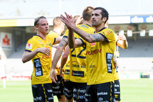 Elfsborgs Emir Bajrami jublar