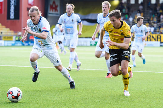 Elfsborgs Adam Lundqvist och Gefles Jesper Florén