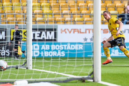Elfsborgs Simon Hedlund gör 2-0