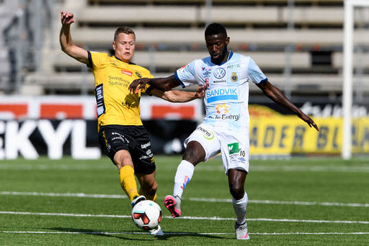 Gefles Dioh Williams och Elfsborgs Viktor Claesson