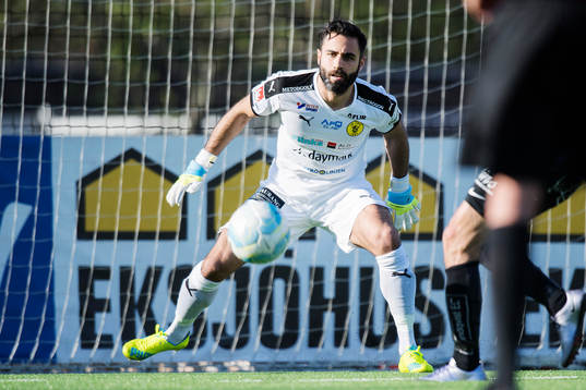Frejs målvakt Marko Atanackovic