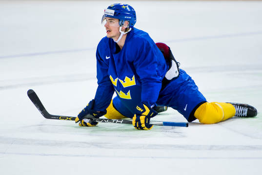 Johan Sundström stretchar