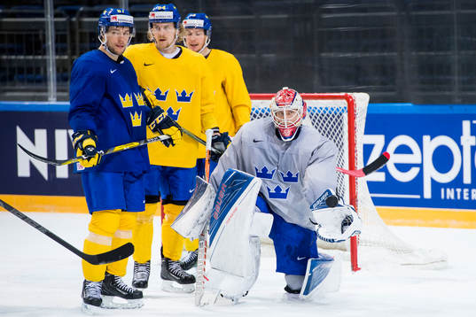 Robert Rosen, Anton Lindholm, Niclas Burström och målvakt
