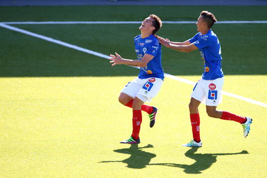 Åtvidabergs Jon Birkfeldt och Kevin Deeromram jublar