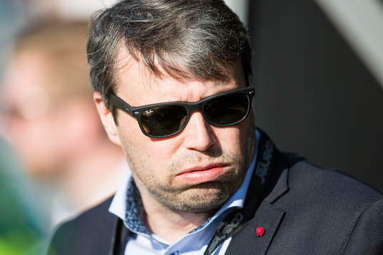 Östersunds ordförande Daniel Kindberg pustar ut