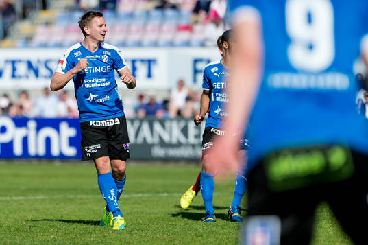 Halmstads Fredrik Olsson ser sin nick gå i stolpen