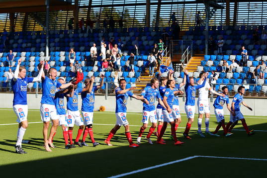 Åtvidabergs spelare jublar