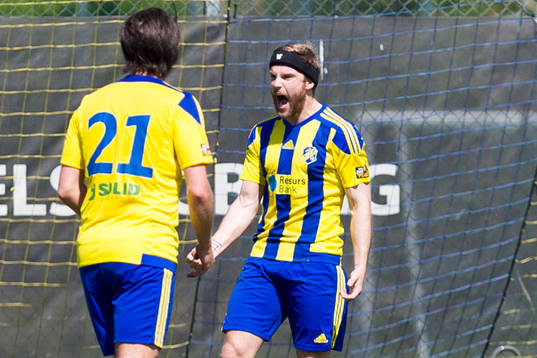 Eskilsminnes Emil Åberg jublar