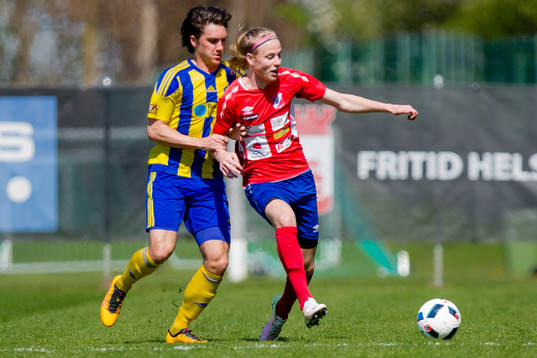 Eskilsminnes Mikael Berglund Bengtsson och Höganäs Oliver