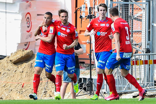Helsingborgs spelare jublar