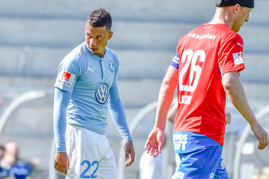 Malmö FFs Tobias Sana deppar