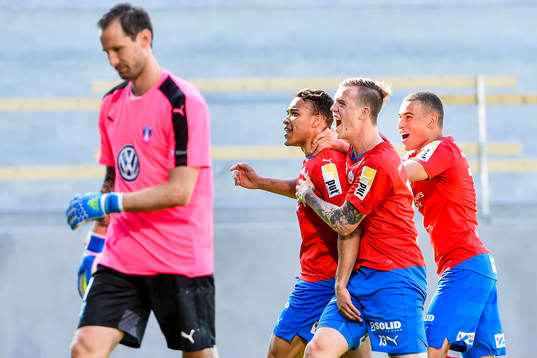 Helsingborgs Matthew Rusike , Alexander Achinioti-Jönsson