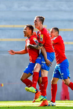 Helsingborgs Matthew Rusike , Alexander Achinioti-Jönsson