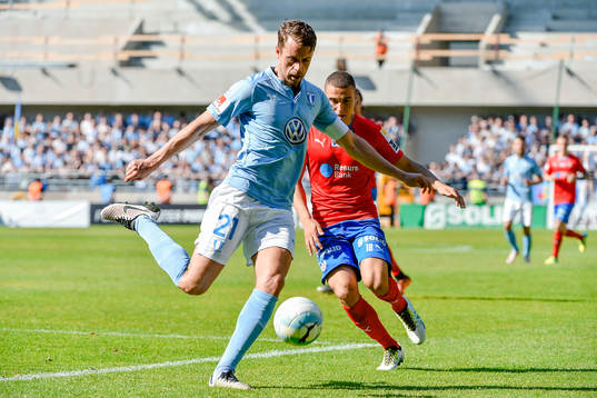 Malmö FFs Kari Arnason och Helsingborgs Jordan Larsson