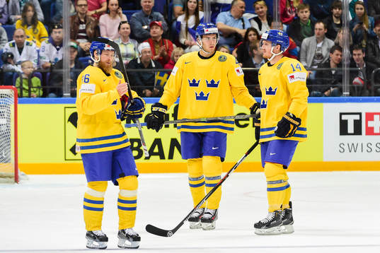 Sveriges Linus Klasen , Alexander Wennberg och Gustav