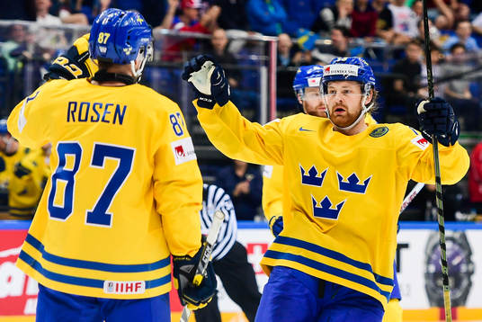 Sveriges Robert Rosen och Mattias Ritola jublar
