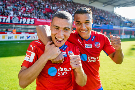 Helsingborgs målskyttar Matthew Rusike och Jordan Larsson