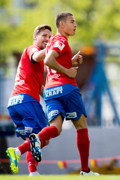 Helsingborgs Martin Christensen och Jordan Larsson jublar