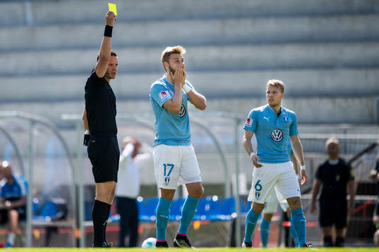 Malmö FFs Rasmus Bengtsson deppar