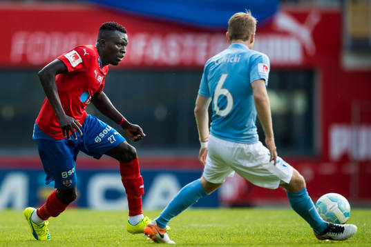 Helsingborgs Lalawélé Atakora och Malmö FFs Oscar Lewicki