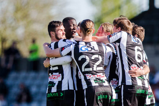 Landskronas spelare jublar