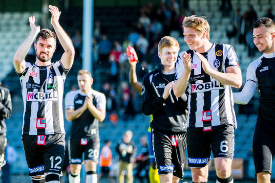 Landskronas Igor Arsenijevic och Philip Andersson jublar