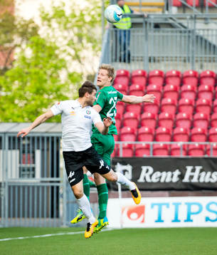 Örebros Astrit Ajdarevic och Hammarbys Lars Saetra