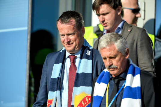 Inrikesminister Anders Ygeman och IFK Göteborgs